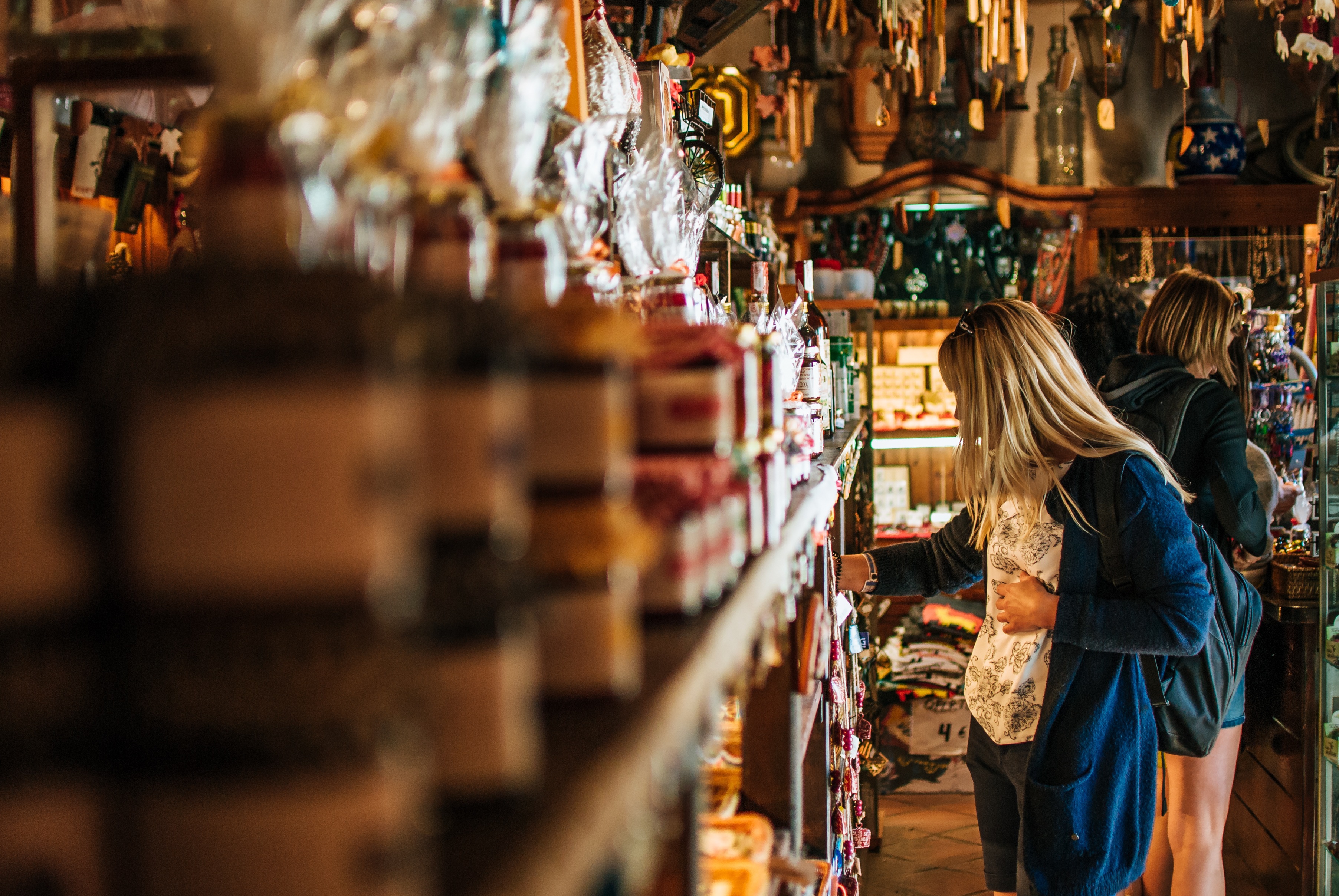 Автоматизация сети магазинов при АЗС: внедрение 1С:Розница для Казахстана для ИП Нурекенова